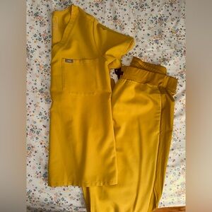 FIGS *** Gold **** set S/MT